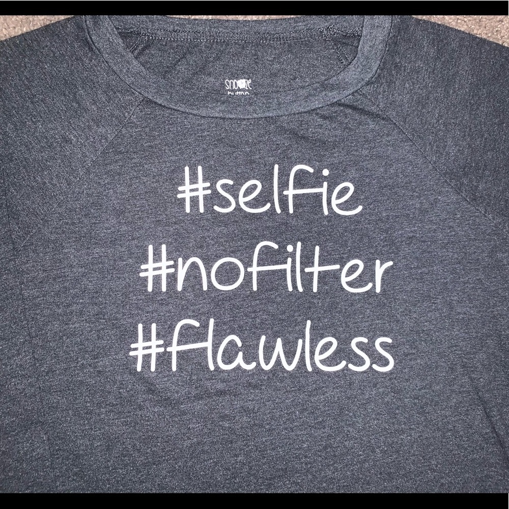 Graphic Long Sleeve Tee #selfie #flawless Gray